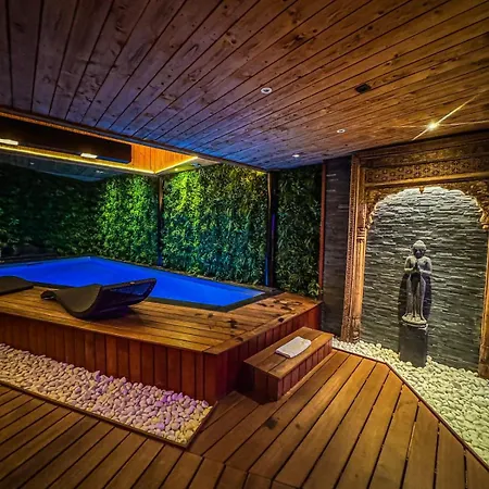 Clos Des Thermes-secret Garden Liege