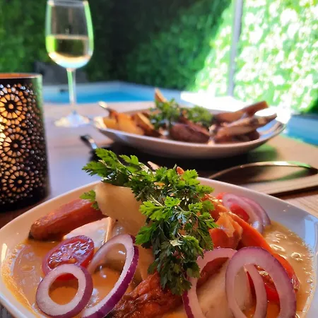 Clos Des Thermes-secret Garden *